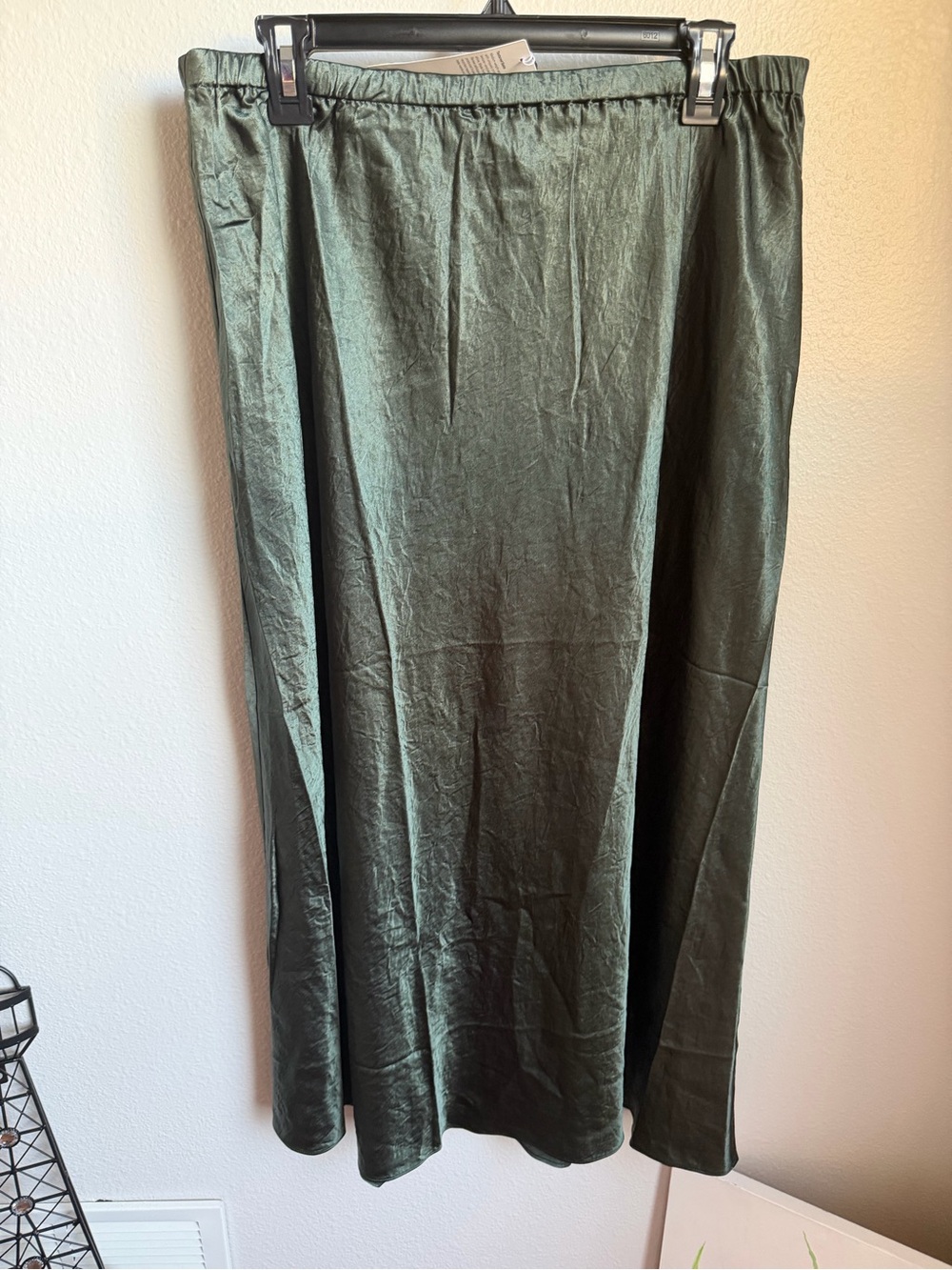 NWT Eileen Fisher Petite Textured Satin Elastic Waist Bias Maxi Skirt Sz M - Picture 6 of 9
